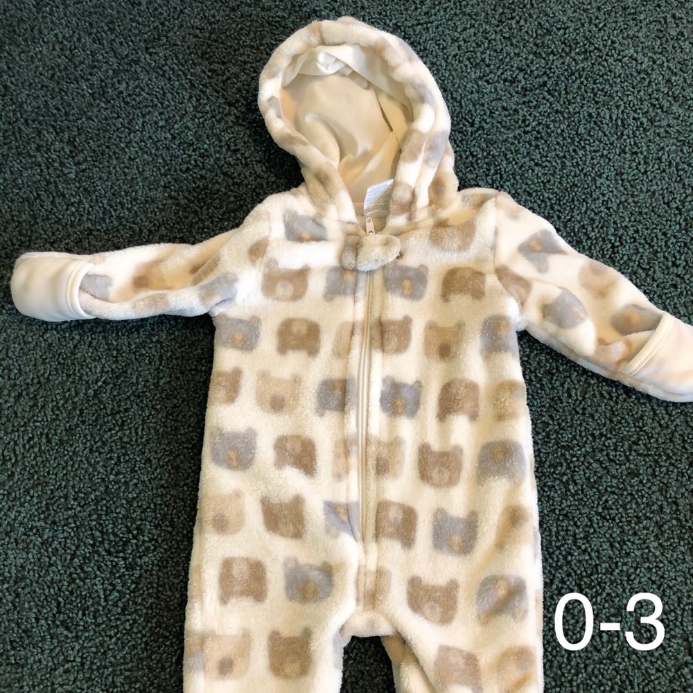 Infant snowsuit/bunting